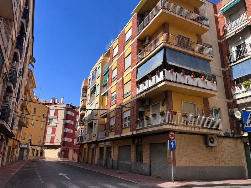 Foto e57113b3-c805-4c16-9dbb-570e1ee68bab. Pis a El Carmen Murcia