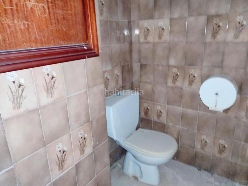 Foto b09188a4-5dc3-4f1f-9389-89b4651a4ed7. Local comercial a Sant Antoni Cullera