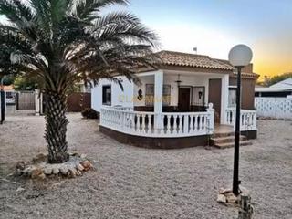 Chalet  Entrada de lloca. Chalet 2 dormitorios dobles y 1 bao en la zona del brosquil !!!
