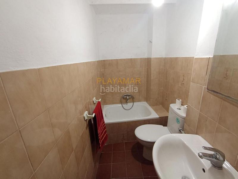 Foto 3072301f-13b0-4a25-bbed-24f908d25e57. Local comercial maravilloso local comercial en zona de san antonio . en Cullera