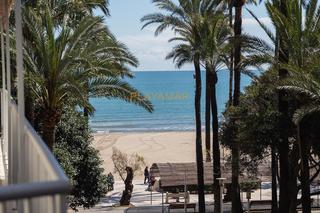 Pis  De la constitución. Maravilloso apartamento con vistas al mar.