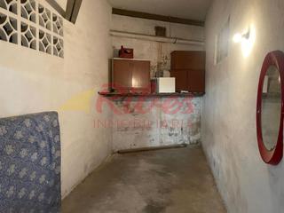Aparcament cotxe a Caminàs dels hòmens 14. Cabina cerrada san antonio