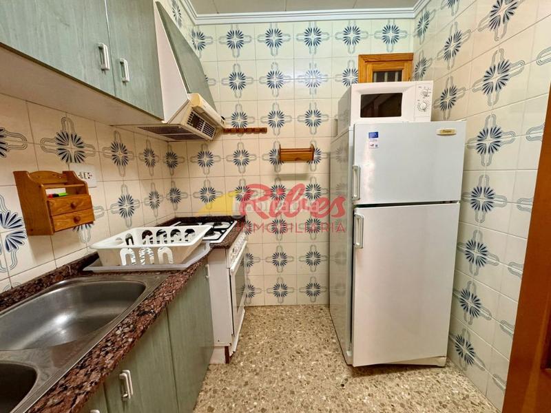 Foto ecc1d2fc-f254-4dc8-892f-3a5a1e2298ce. Apartamento en calle francisco quevedo 9a apartamento zona raco en Cullera