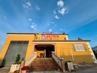 Xalet a El Marenyet. Inmobiliaria ribes cullera ofrece a la venta este impresionante