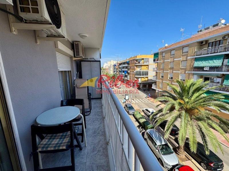 Foto 79d9e72a-14c5-4c77-8097-05f09b9c74fb. Pis a pueblo de Cullera Cullera