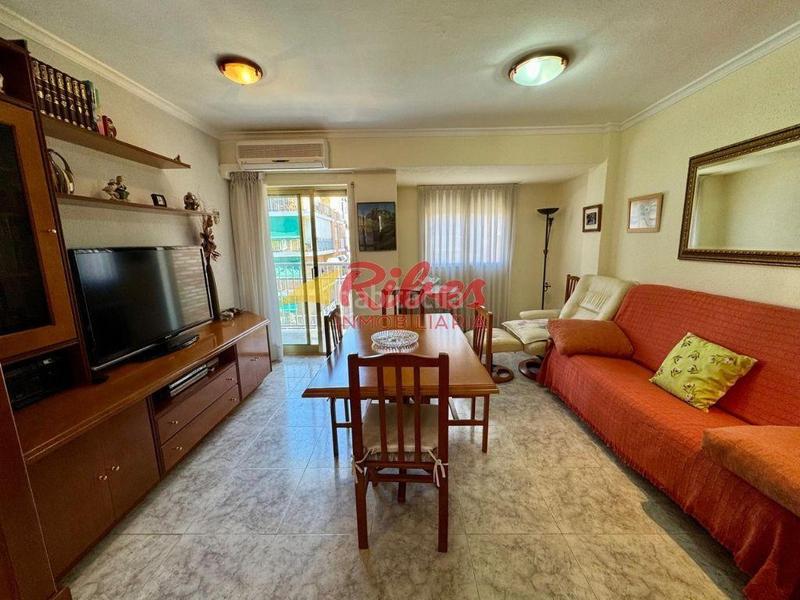Foto f89d64cb-210a-45cc-91e3-4b5ae0b182d8. Pis a pueblo de Cullera Cullera