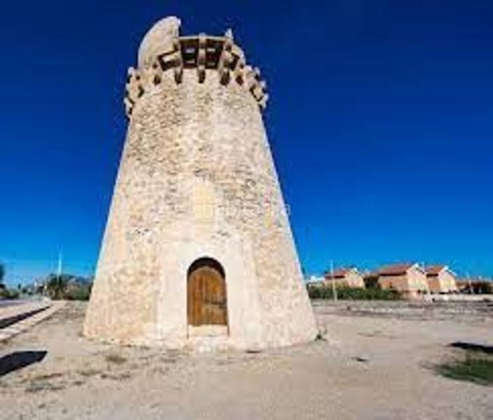 Foto 4efc6330-8e32-46e0-bd0d-eb115f3911fb. Xalet a calle de la gavina 10 a El Marenyet Cullera