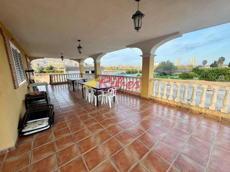 Foto 221d15cb-05bd-49dc-b6e9-aef9b7a4bd68. Chalet in plaza numero 25 6 in Bulevar del Xúquer Cullera