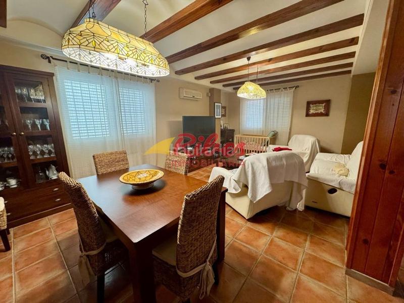 Foto 00f5b6ee-ed6b-4905-8021-741dfdaa7052. Chalet dans plaza numero 25 6 dans Bulevar del Xúquer Cullera