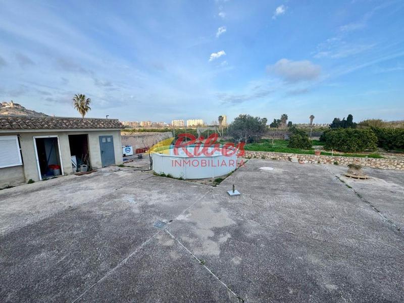 Foto 6f086793-27ef-4108-b409-7c3017dd342f. Chalet dans plaza numero 25 6 dans Bulevar del Xúquer Cullera