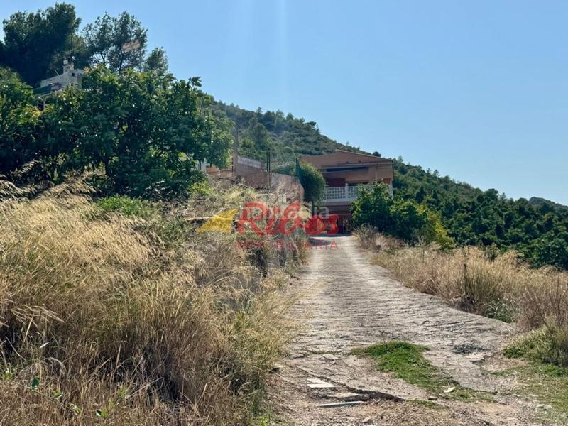 Foto c2e2cbf0-1724-4e45-8f35-ebce8a708661. Chalet en Llaurí