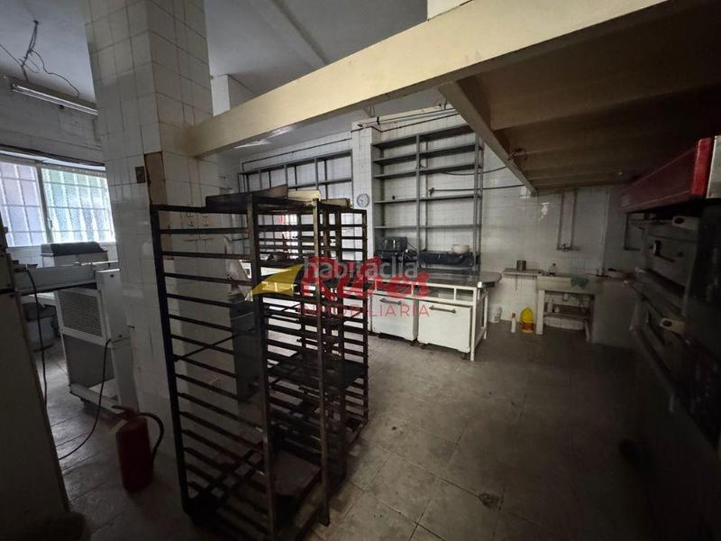 Foto b0a74902-d433-43e6-a1c2-acf4e9d1a6d5. Business premise in calle antoni renard 10 in pueblo de Cullera Cullera