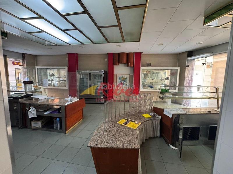 Foto f1621919-e765-4697-a0ec-7e1a052320f1. Local commercial dans calle antoni renard 10 dans pueblo de Cullera Cullera