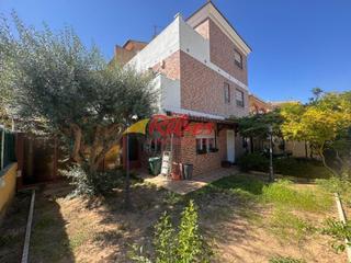 Casa a schiera in Bulevar del Xúquer. Adosado zona bulevar del xuquer cullera