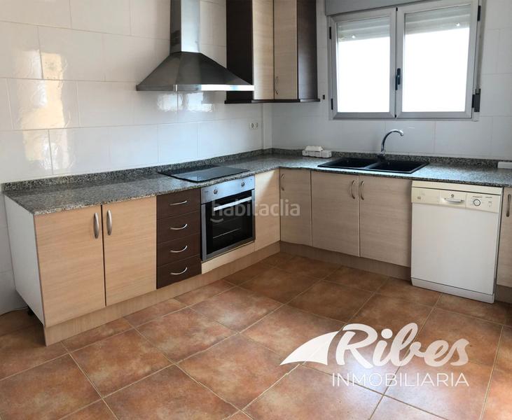 Foto fb51b666-b2c3-471e-86a0-b21b78733ff4. Casa adossada amb calefacció aparcament a El Marenyet Cullera