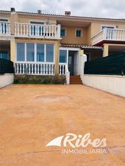 Semi detached house in El Marenyet