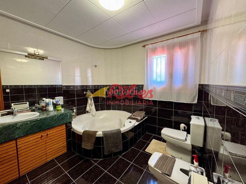 Foto aa9f8cd2-5ece-4c91-a054-041777624cce. Xalet amb aparcament a Racó Cullera