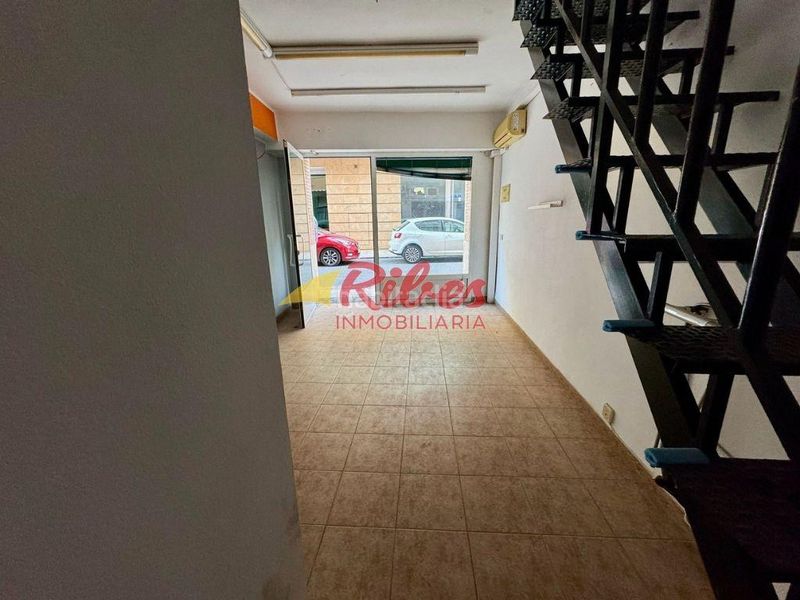 Foto b097733a-b7e5-4d2d-ad0e-404ff75bce3c. Local comercial a Centre Alzira