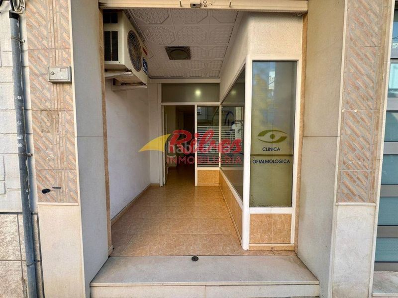 Foto fb0bbaef-7cb2-4b8b-bc42-dc71d1fad5de. Local comercial a pueblo de Cullera Cullera