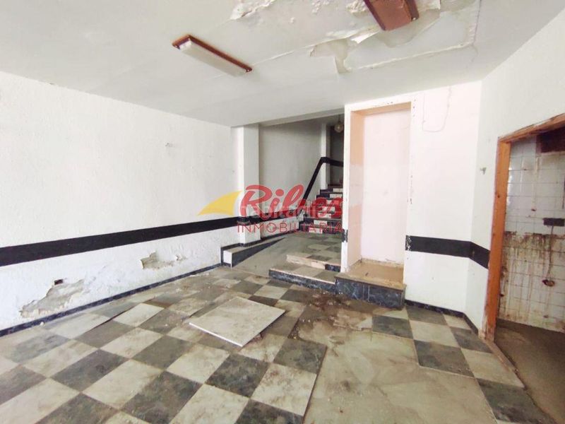 Foto 88b0c5ba-c7e9-4eb1-88fc-5cd3650b1dfd. Local comercial a Sant Antoni Cullera