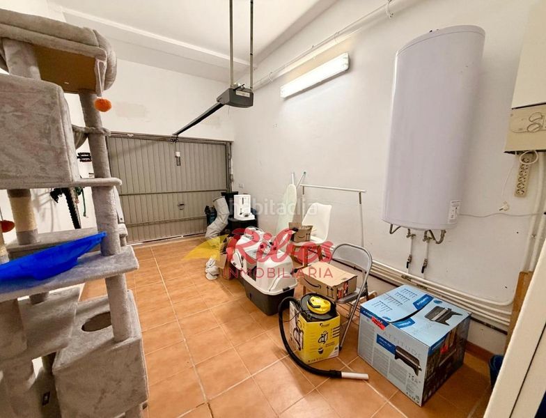 Foto a91ba3e5-e43d-485b-833b-8139928d1292. Casa adossada amb aparcament a El Marenyet Cullera
