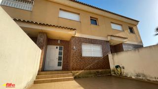 Casa adossada a Avinguda de l'estany 20
