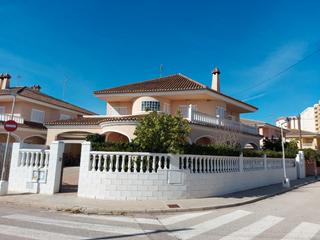 Chalet in Mareny Blau