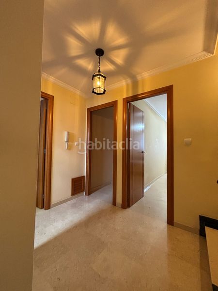 Foto 4b03bd57-52e2-4d43-a1f8-e9dc46677694. Casa aparellada amb aparcament piscina a Sueca Sueca