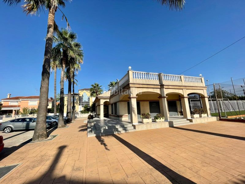 Foto 553b80bd-84bf-40ce-a30a-cc3274b8a2c2. Casa aparellada amb aparcament piscina a Sueca Sueca