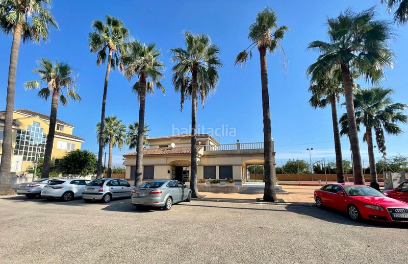 Foto c48cd14c-99a3-416c-ba7e-86daf3a7d699. Casa aparellada amb aparcament piscina a Sueca Sueca