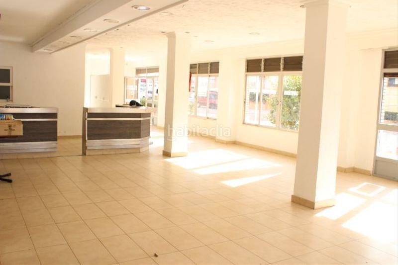 Foto 31277f3e-8df8-4aab-b5c6-56f95ef1c274. Local comercial en Playa de Gandía Gandia