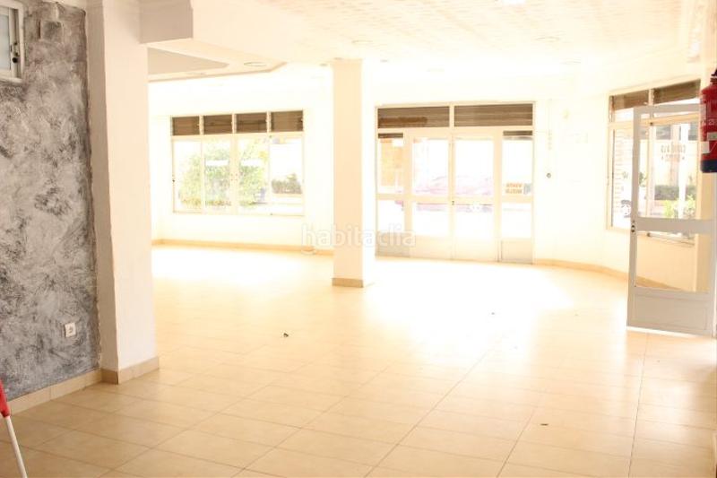 Foto c9e61c94-3295-4a18-9065-12bc6efa57eb. Local comercial en Playa de Gandía Gandia