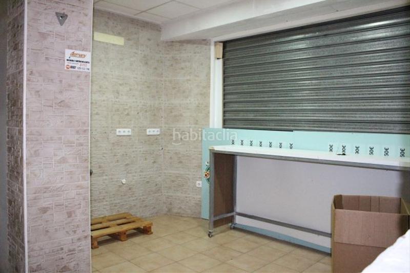 Foto cb49d18c-0be5-4637-bb18-2c10fc29be75. Local comercial en Playa de Gandía Gandia
