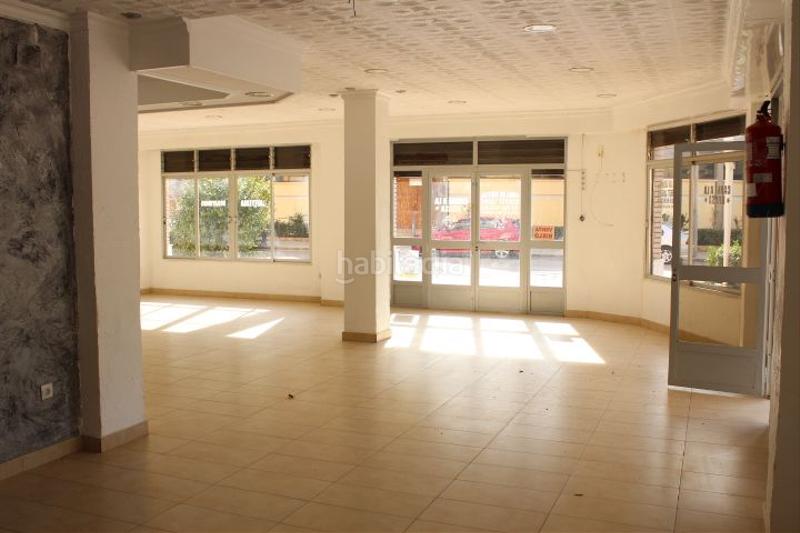 Foto f16edaef-f7a1-4529-9115-7f40089f9f2e. Local comercial en Playa de Gandía Gandia