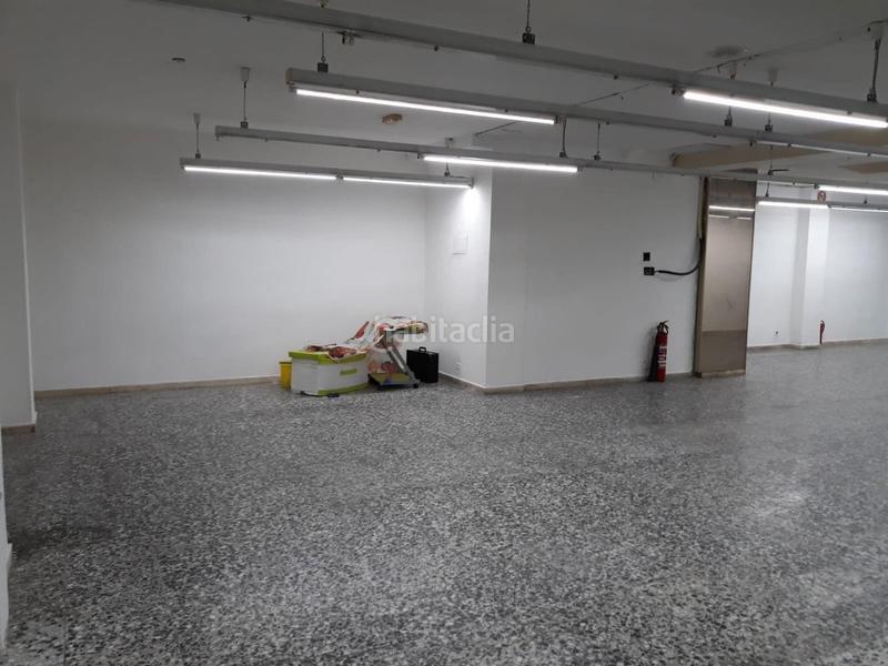 Foto 772419f0-d0c6-43a3-b219-4cb6ada5ad08. Local comercial en Plaza Elíptica - República Argentina Gandia