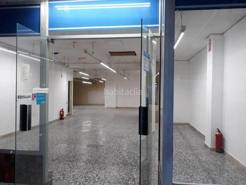 Foto a8b4d461-43f3-40af-8496-00151ca4f3a7. Local comercial en Plaza Elíptica - República Argentina Gandia