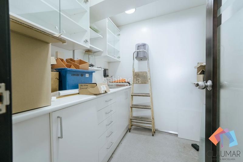 Foto 4f465f92-2d7f-447c-92e0-d070ff54bd9d. Local comercial en Playa de Gandía Gandia