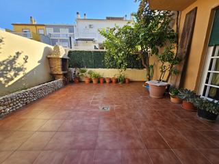 Casa adossada  Carrer catorzena. Gran adosado en benifla