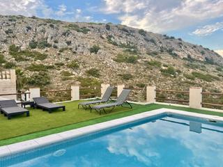 Xalet a Urbanizaciones. Chalet con piscina en montepino