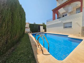 Casa adossada a Oliva Nova. Espacioso adosado en oliva nova