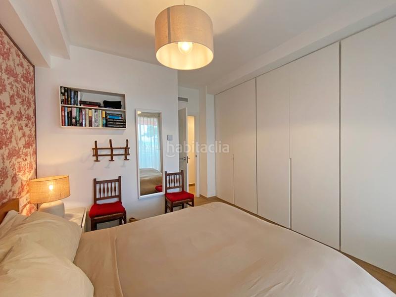 Foto 3df8d552-df85-4cc3-8c6b-3cbe0fcb0fa2. Piso espectacular piso reformado en primera línea de playa gandía en Gandia