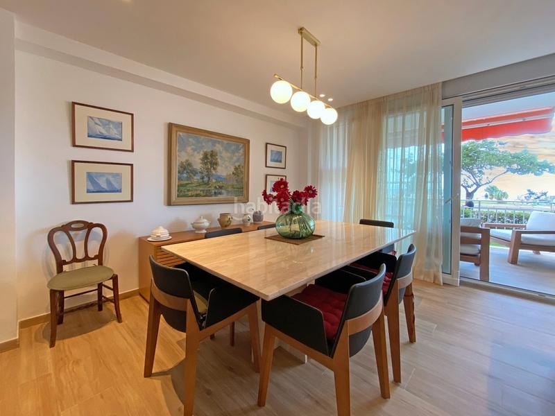 Foto 5a53f568-50f7-4b06-a741-90ed9f278f4a. Piso espectacular piso reformado en primera línea de playa gandía en Gandia