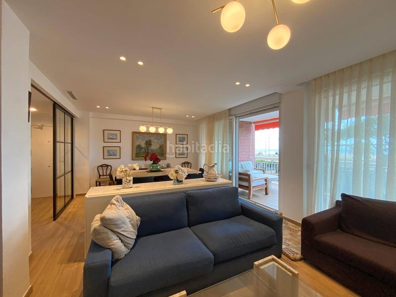 Foto ef91cbd9-2207-40b6-8c66-8a9a3331ed74. Piso espectacular piso reformado en primera línea de playa gandía en Gandia