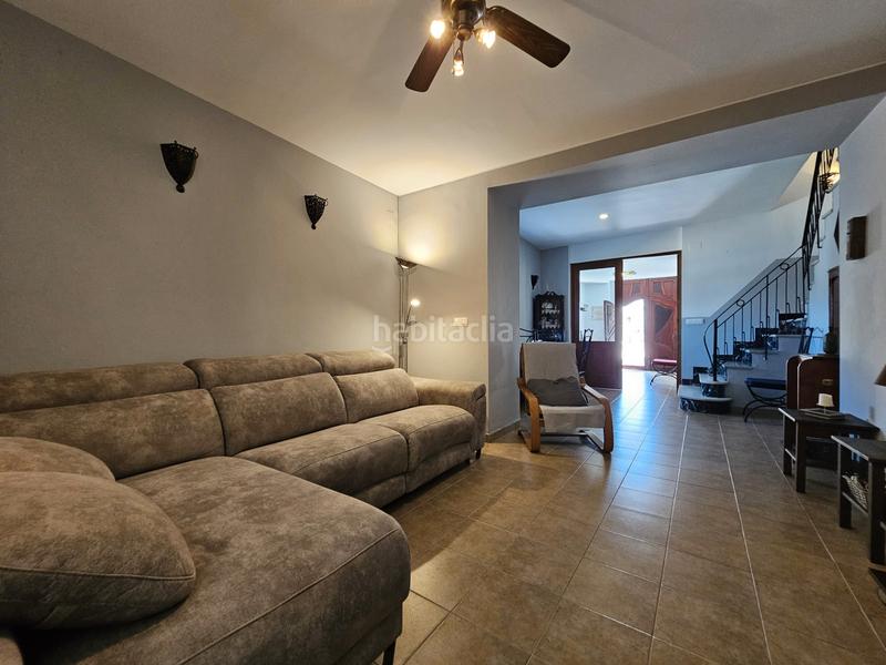 Foto 08bc444f-8cd9-4e25-aadc-aa9d011fa802. Casa  en el centro con terraza y vistas en Oliva pueblo Oliva