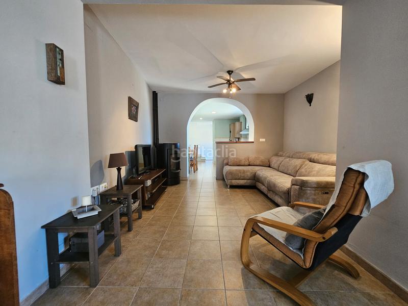 Foto 4a919f77-a873-4657-93d8-29fa90f45076. Casa  en el centro con terraza y vistas en Oliva pueblo Oliva