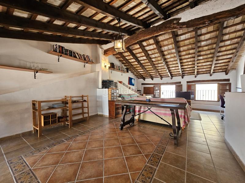 Foto 7a5897e6-ad60-424b-97c7-e783b8165f02. Casa  en el centro con terraza y vistas en Oliva pueblo Oliva