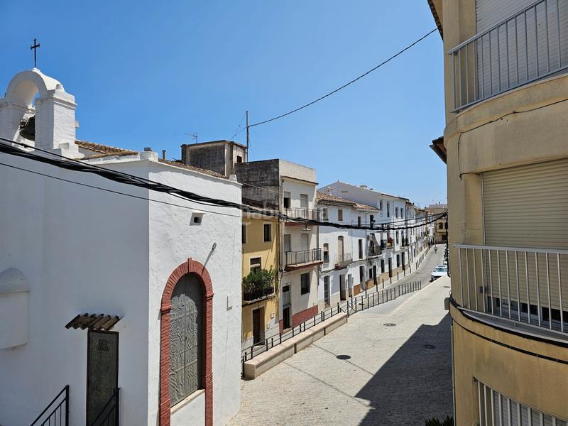 Foto 9009aa7f-d411-4bcc-bd29-2156b6b8136b. Casa  en el centro con terraza y vistas en Oliva pueblo Oliva