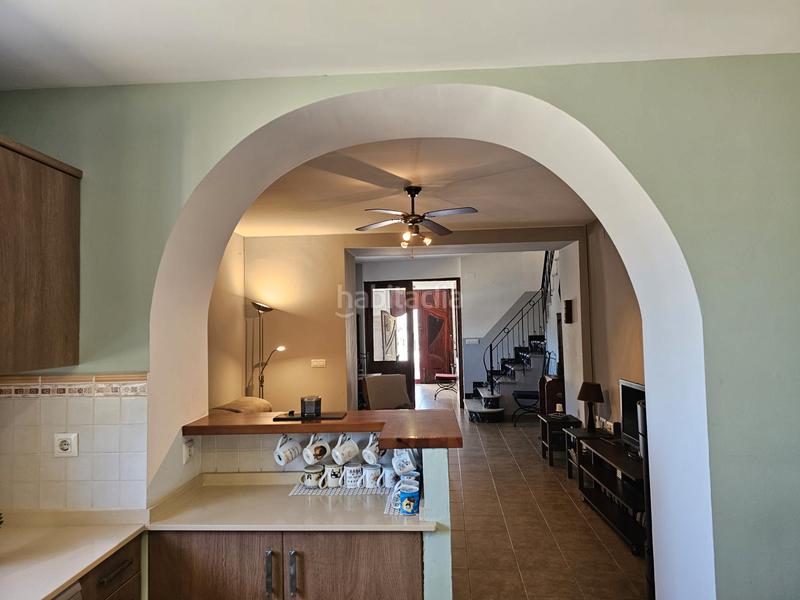 Foto 933bc828-2111-41a0-b744-72705dd04776. Casa  en el centro con terraza y vistas en Oliva pueblo Oliva