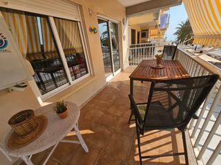 Appartamento in Oliva Playa. Excelente piso con vistas al mar en la playa de oliva