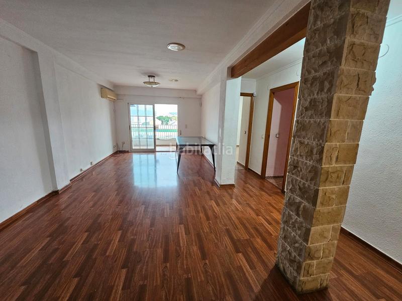 Foto 0048f550-d4b5-4ab8-a053-f40b76dbb4f0. Flat with parking in Grau de Gandía-Marenys de Rafalcaid Gandia